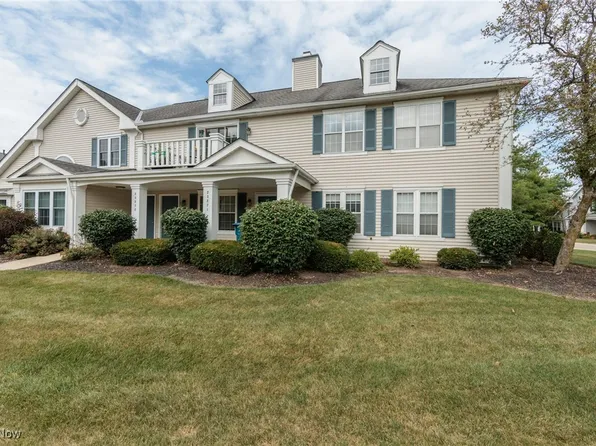 23271 Grist Mill Ct #1, Olmsted Falls, OH 44138