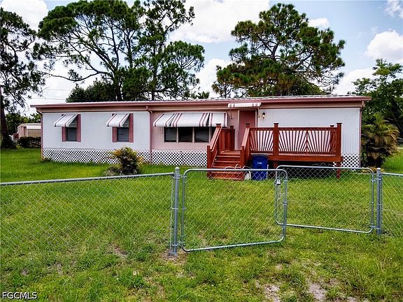 4th image of 8290 Nault Rd