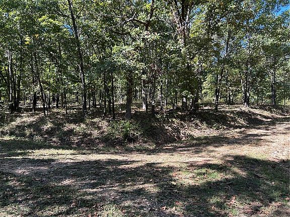3rd image of Off Kip Dr