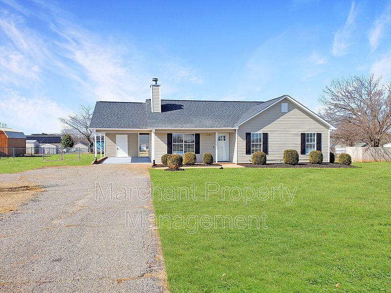 5465 Parris Bridge Rd, Boiling Springs, SC 29316 Zillow