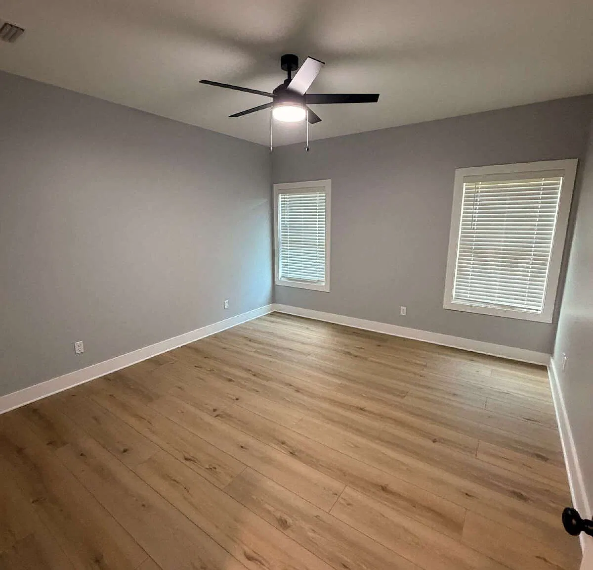 3 bed, 2.0 bath, 1400 sqft, $1,750 — Photo 3