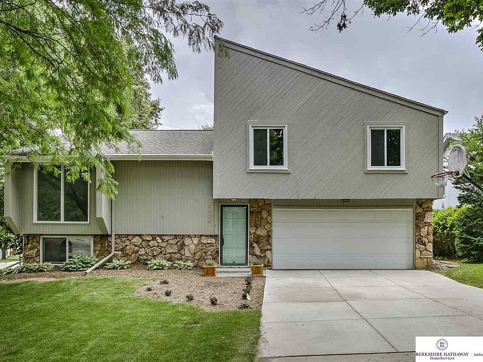 1st image of 15405 Douglas Cir