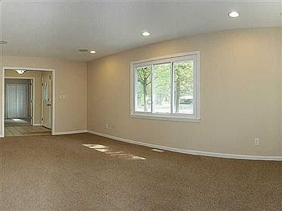 4th image of 5218 Kessler Boulevard North Dr