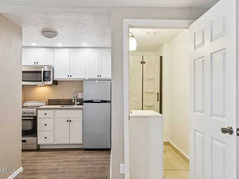518 E Roanoke Ave #4 — Photo 6