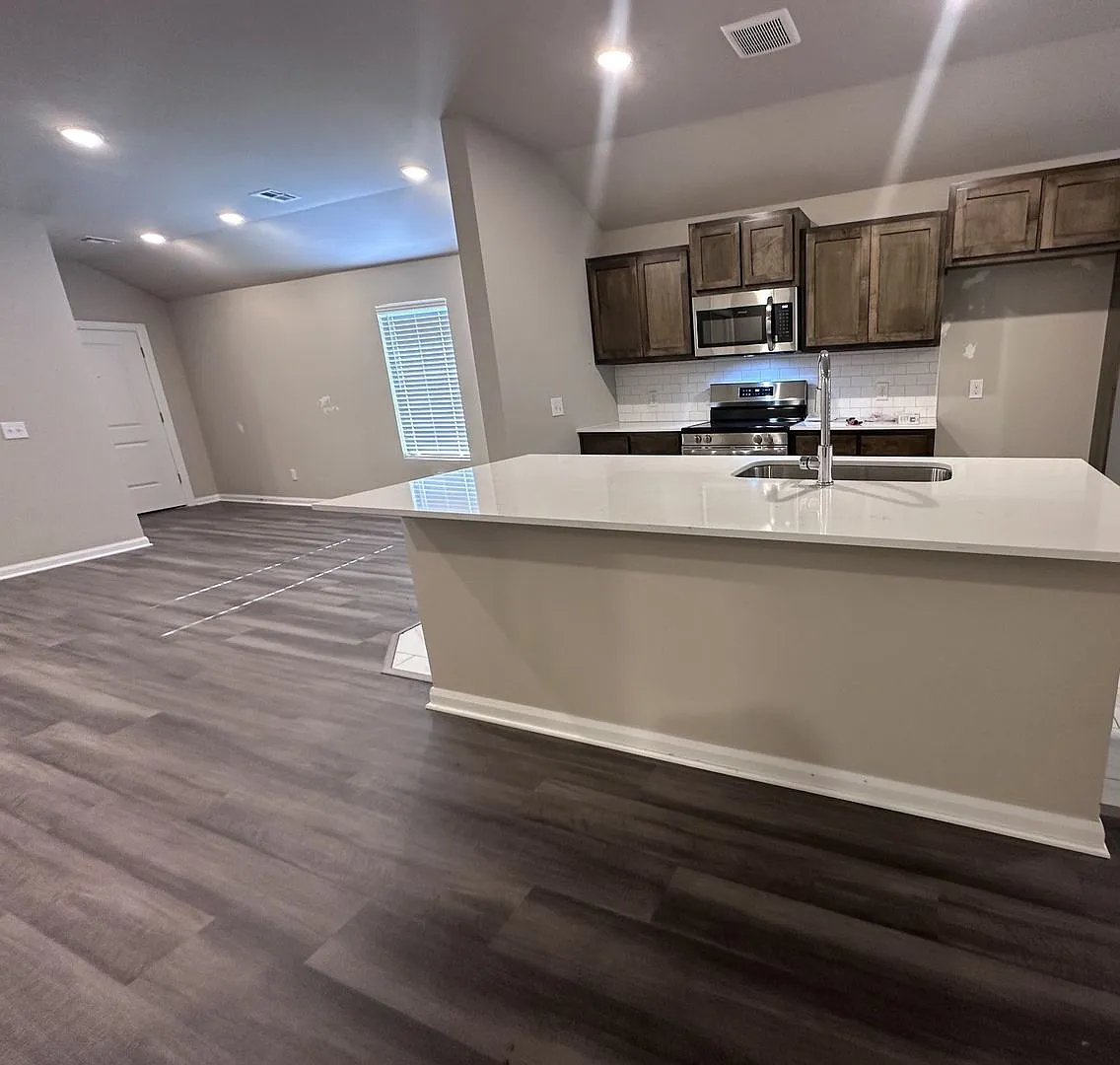First Month Free! Great Location! — Photo 3