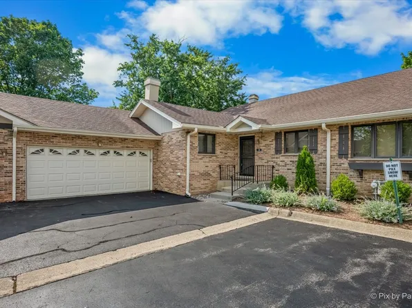 110 Villa Way #110, Bloomingdale, IL 60108