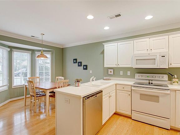 5th image of 4904 Belmont Park Rd #48