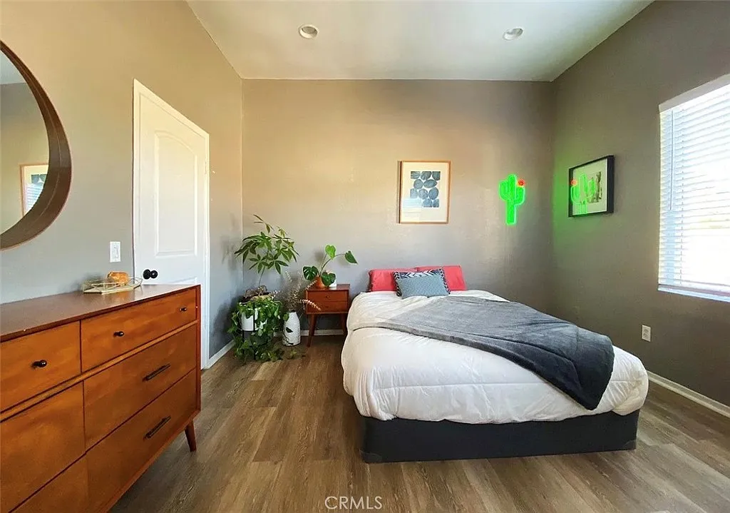 1 bed, 907 sqft, $2,500 — Photo 2