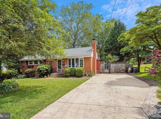 5231 Nutting Dr, Springfield, VA 22151