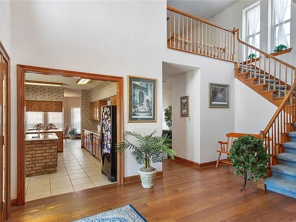 3rd image of 3617 Lake Aspen Dr W