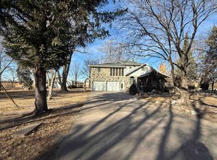 3366 PARKER RD, North Platte, NE 69101