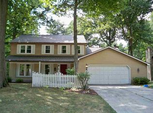 5215 Willowwood Ct, Fort Wayne, IN