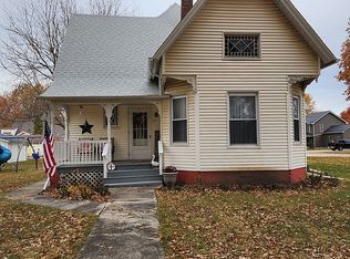 211 N Main St, Alexis, IL 61412