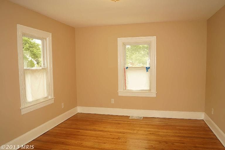 1st image of 7507 Leona St