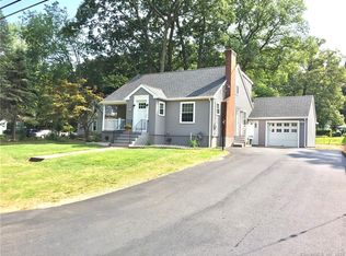 1216 W Main St, Meriden, CT 06451