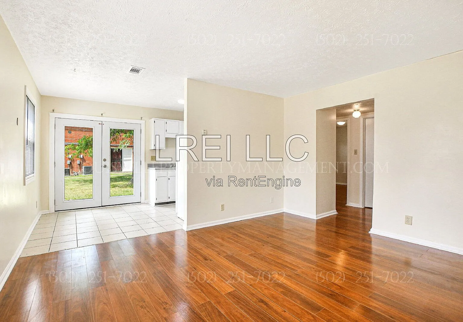 2 bed, 1.0 bath, 750 sqft, $915 — Photo 3