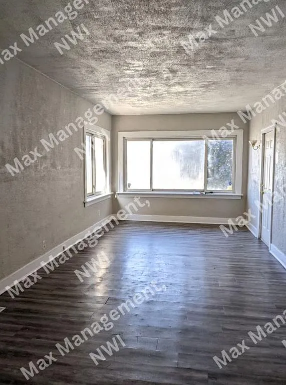 3613 Ivy St, 1st — Photo 3