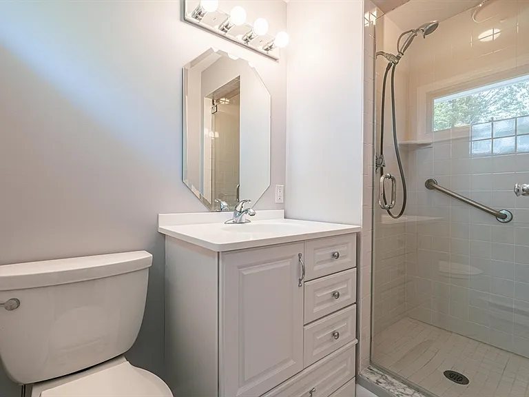 20 Fieldstone Dr — Photo 11