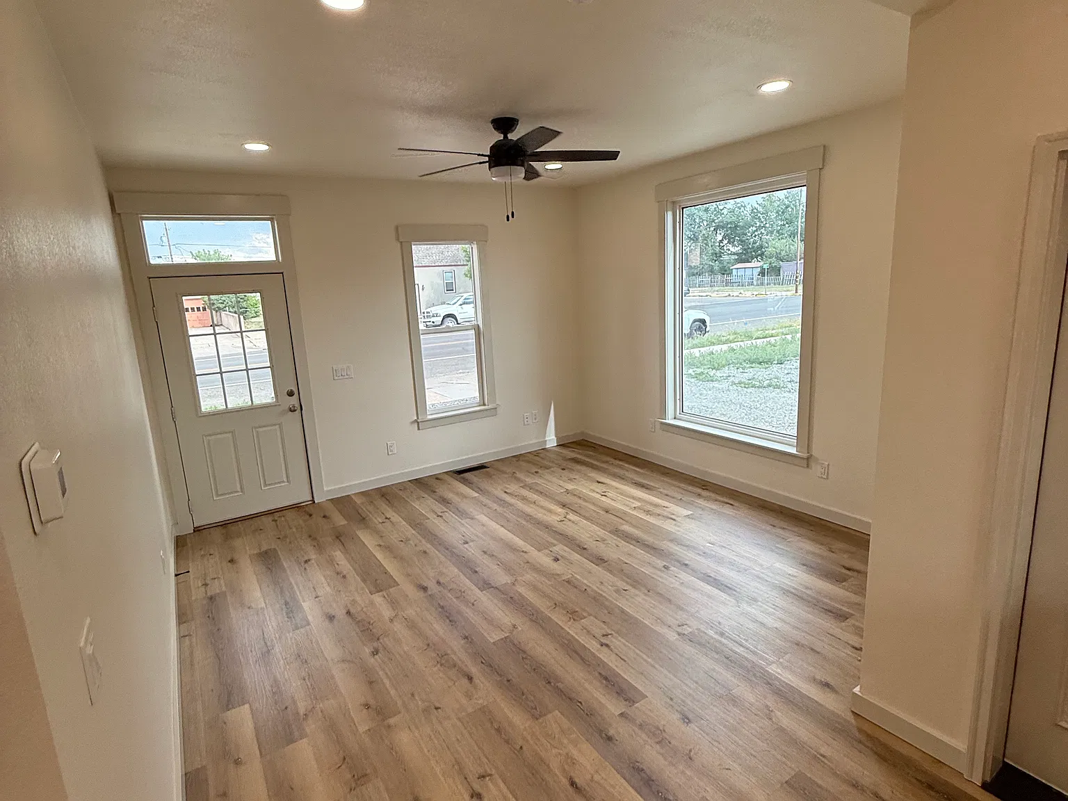 256 N Cedar St — Photo 4