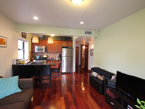 4th image of 287 Grand St #3