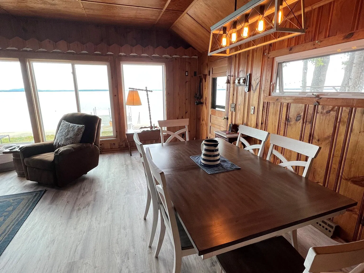 3 bed, 720 sqft, $1,795 — Photo 4