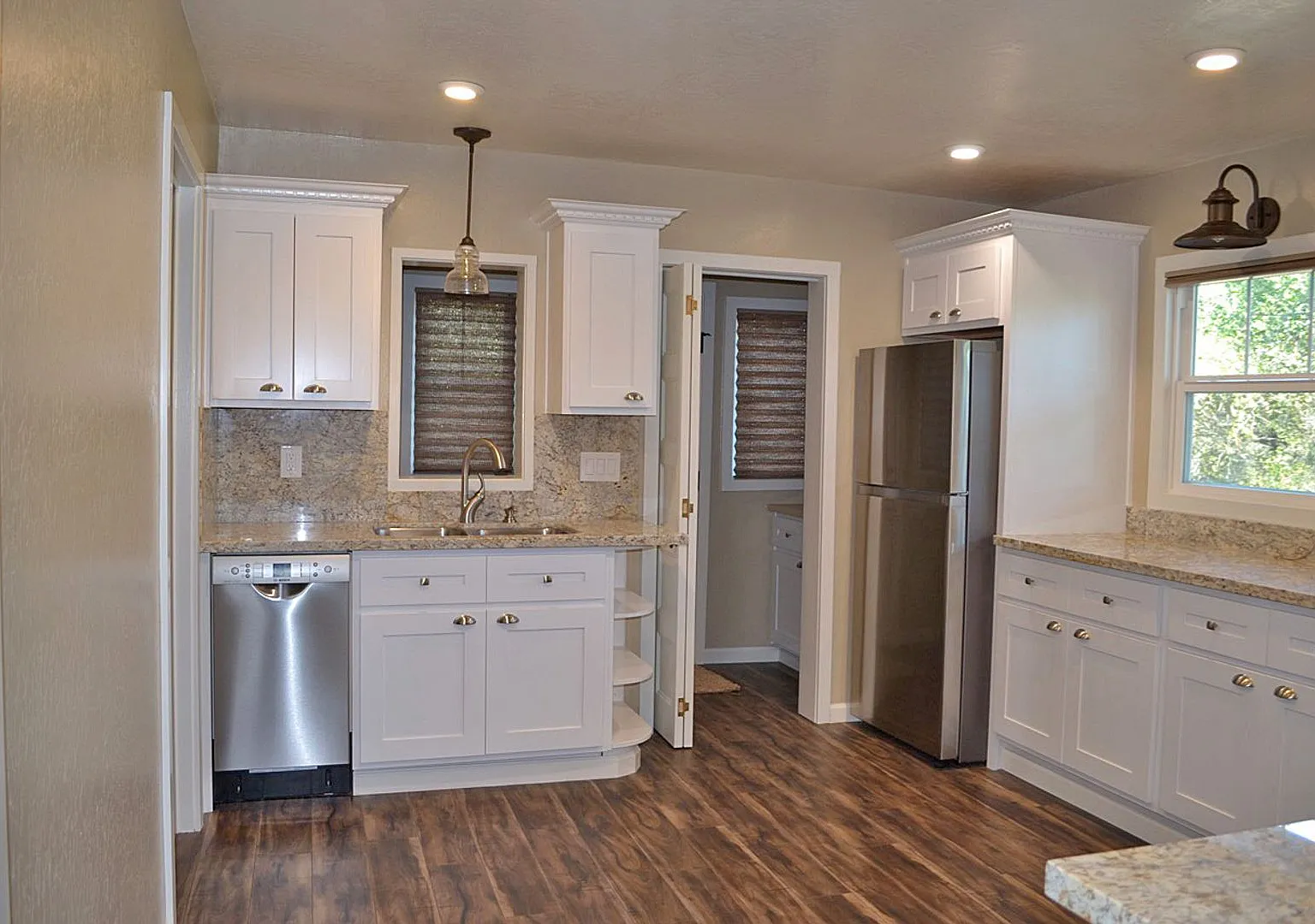 Silicon Valley Meets Rustic Living In This Fully Renovated 2 Bedroom! — Photo 4