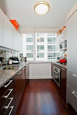 Rented by The Royse Group | media 21