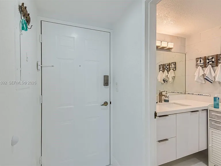 2501 S Ocean Dr #1103 — Photo 9