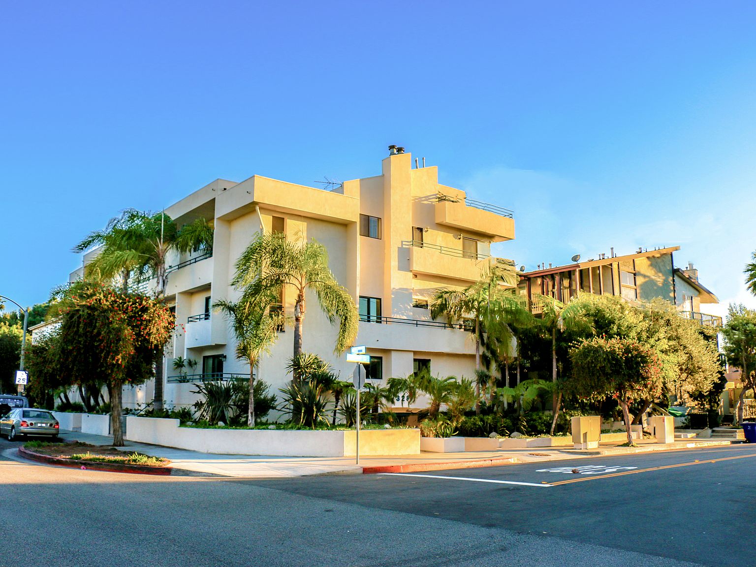 328 Pacific St APT 2, Santa Monica, CA 90405 Zillow