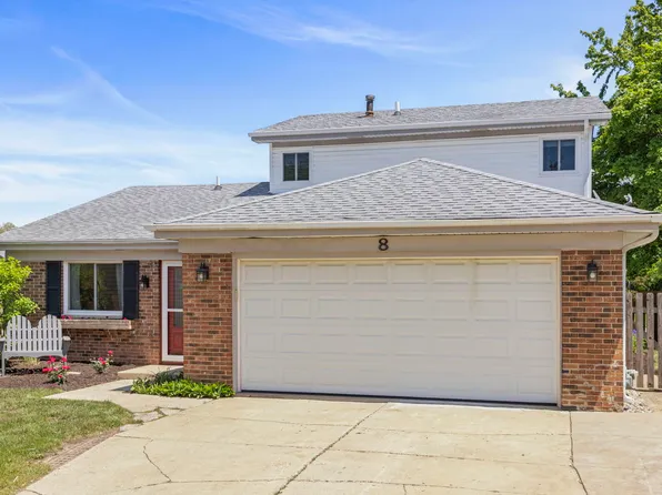 8 Plover Ct, Woodridge, IL 60517