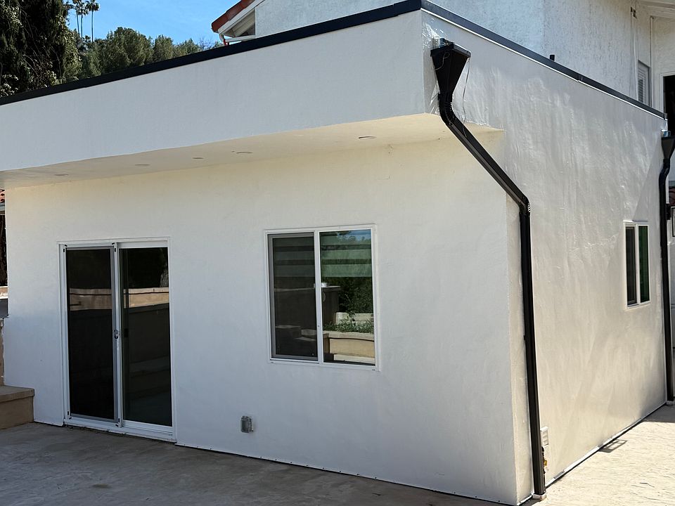 1st image of 21727 Planewood Dr