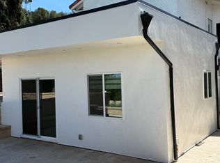 21727 Planewood Dr, Woodland Hills, CA 91364