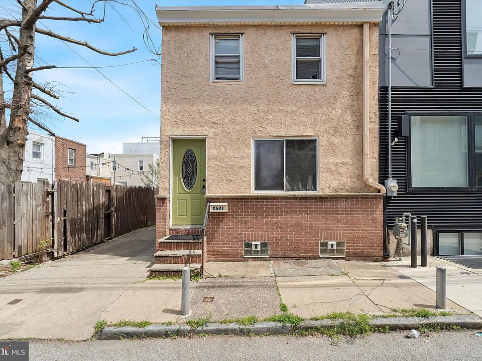 1st image of 2621 E Albert St