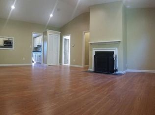 425 Main St UNIT 1B, Hudson, MA 01749