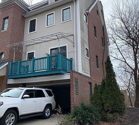 2nd image of 2730 Euclid Heights Blvd