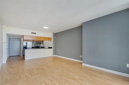 1750 N Bayshore Dr #3111 Photo 1