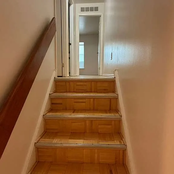 Stoney Ln — Photo 4