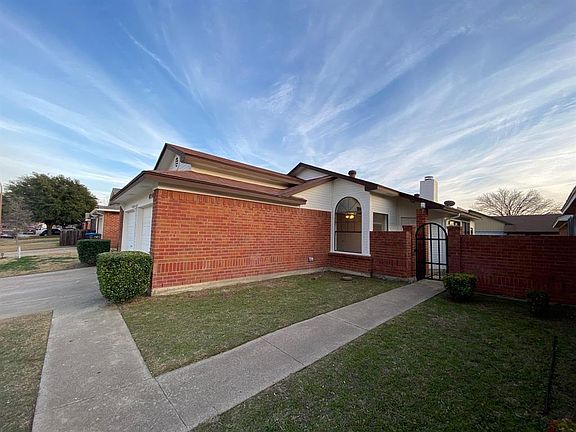 3rd image of 4714 Poppy Dr E