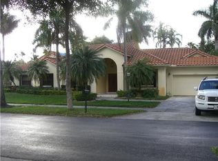 15450 NW 82nd Pl, Miami Lakes, FL 33016