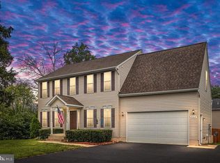 932 Churchill Dr, Fredericksburg, VA 22407