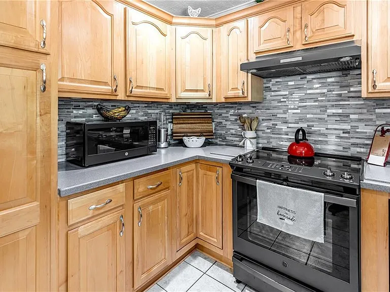 956 Pine Valley Rd — Photo 26