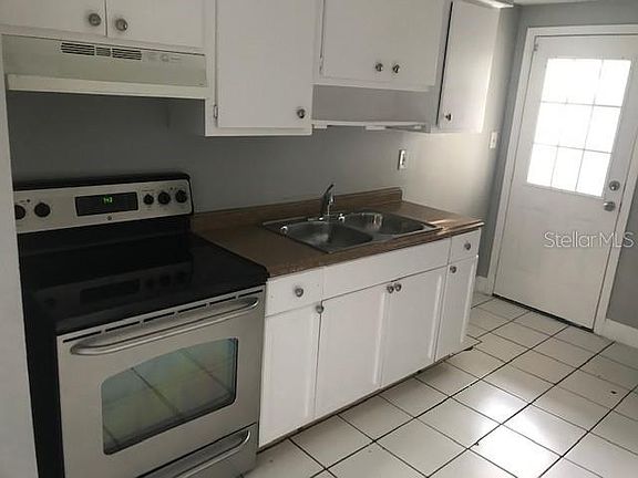 3rd image of 520 91st Ave N