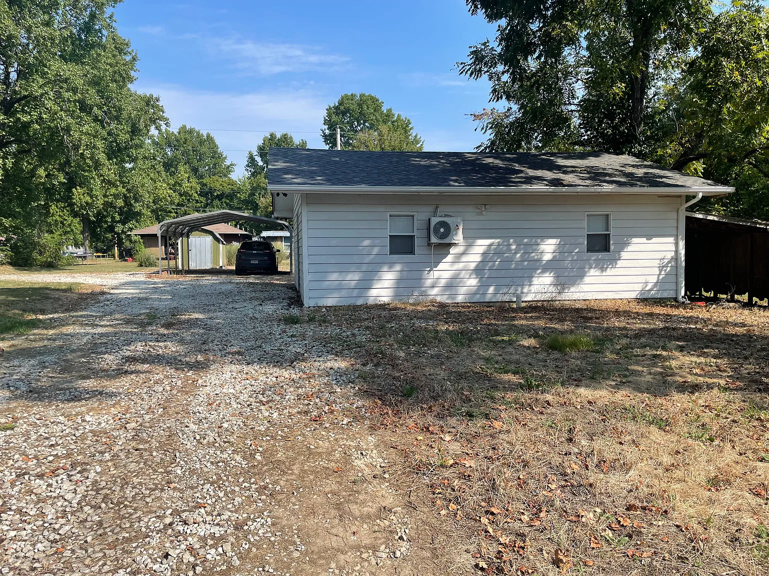 2 bed, 800 sqft, $850 — Photo 2