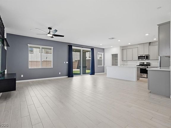 2nd image of 294 Mount Williamson St