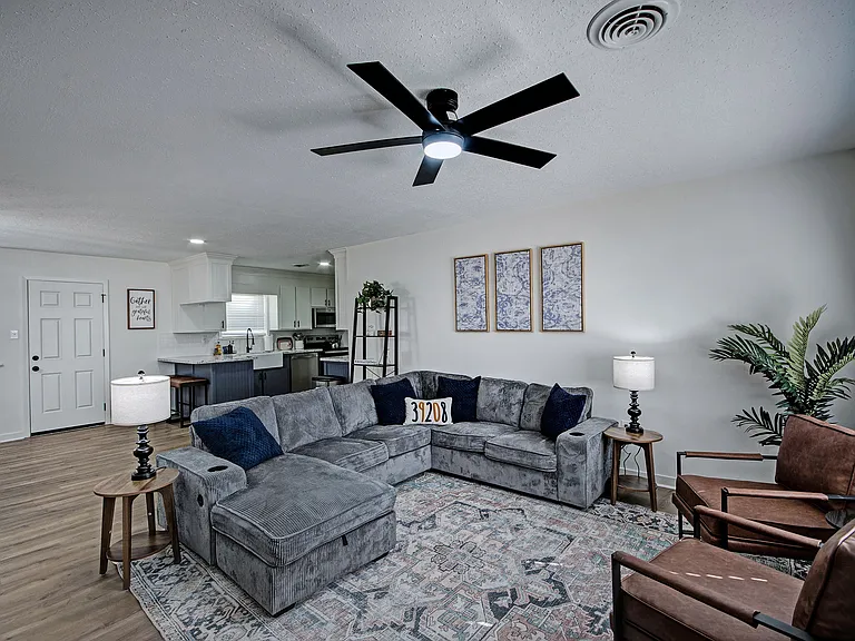 124 Hill Cir — Photo 5