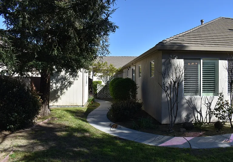 2261 Pillsbury Rd — Photo 50