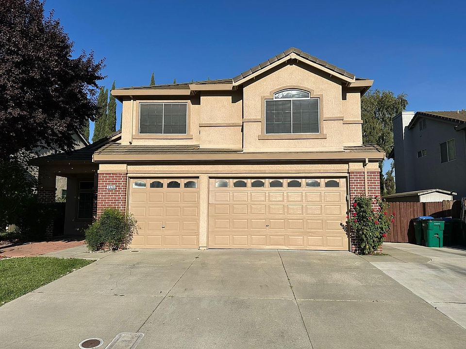 1st image of 2320 Meadowbrook Dr