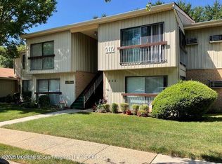 202 Covered Bridge Blvd UNIT F, Englishtown, NJ 07726