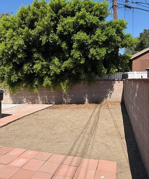 9286 Klinedale Ave — Photo 14