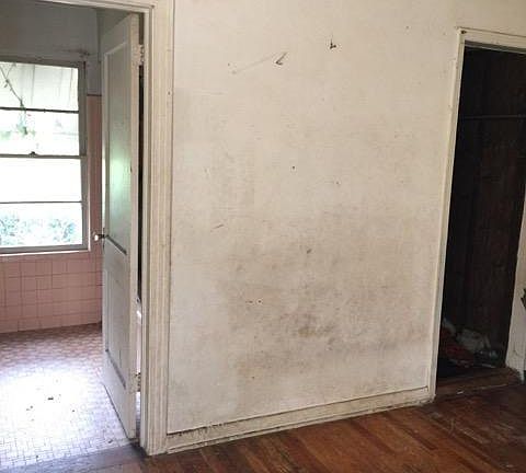 4th image of 211 Daytona Ave
